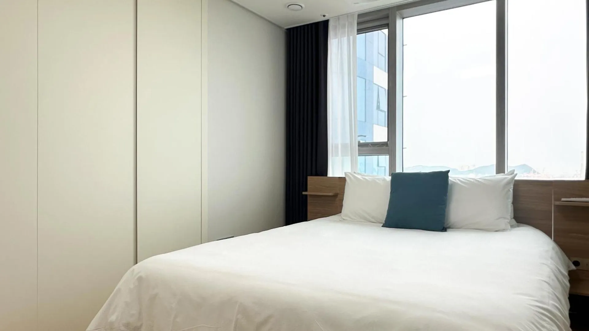 Brown Suites Busan Station