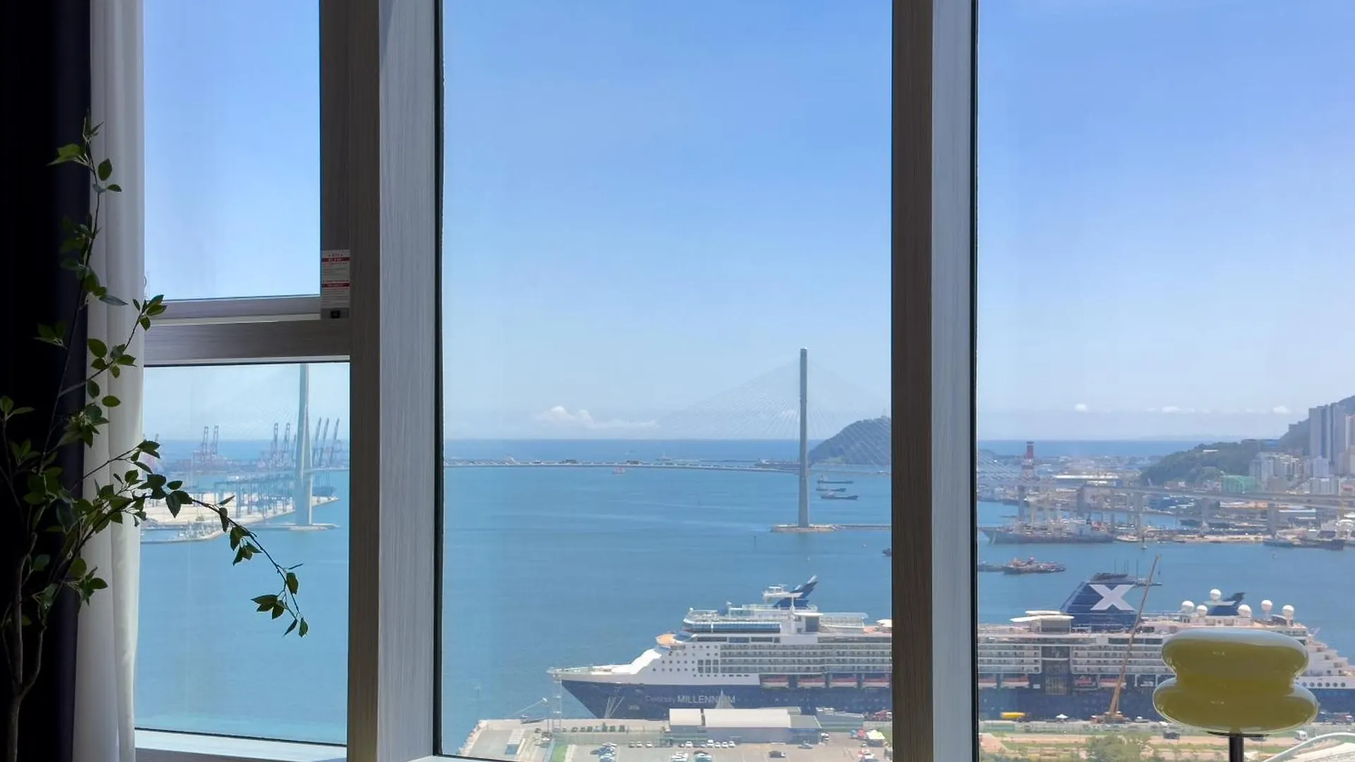 Brown Suites Busan Station 0*,  Jižní Korea